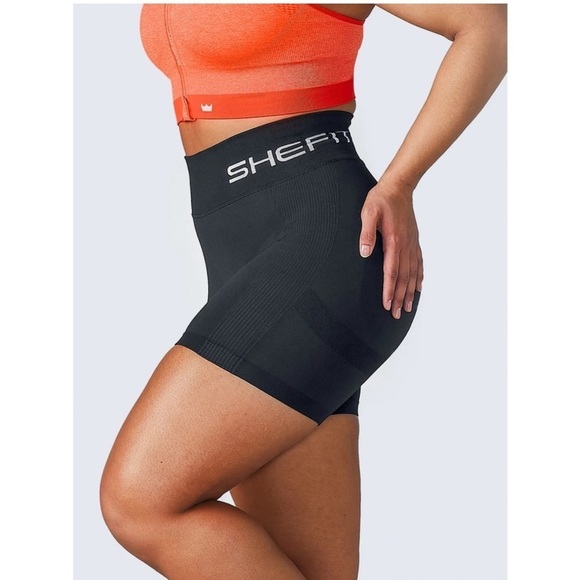 Shefit Seamless Scrunch Bootie High-Rise Bike Workout Shorts Black - Picture 16 of 16